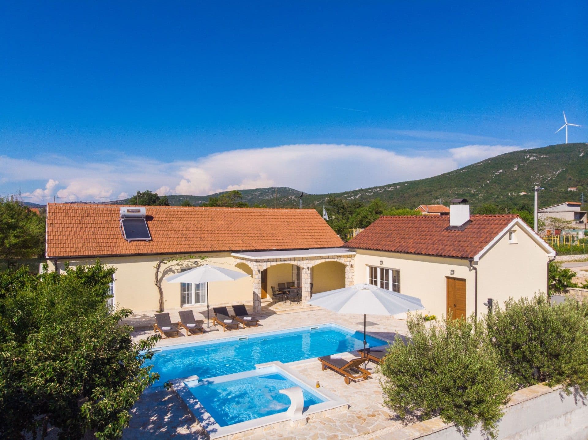 Villa San Antonio — private pool villa near Šibenik (villa-san-antonio-sibenik-002)